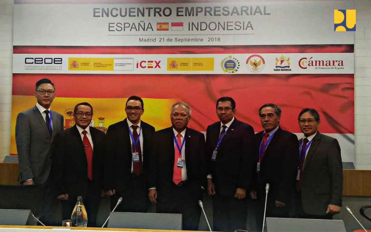 menteri-pupr-kadin_20180923_140447.jpg