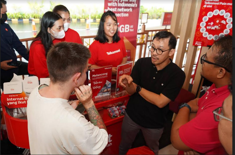 Lebih Dekat dengan Pelanggan, Telkomsel Hadirkan Posko Siaga Nataru di Destinasi Wisata