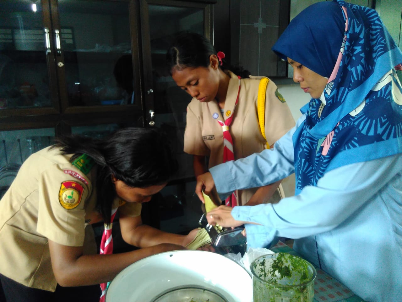 YUK Intip Pembuatan Mie Kelor di SMK-PP Negeri Kupang