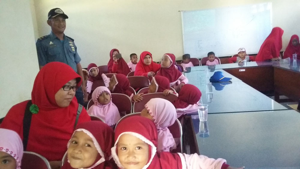 Baru Pertama, Murid RA Rabbani 'Serbu' Pangkalan TNI AL Maumere