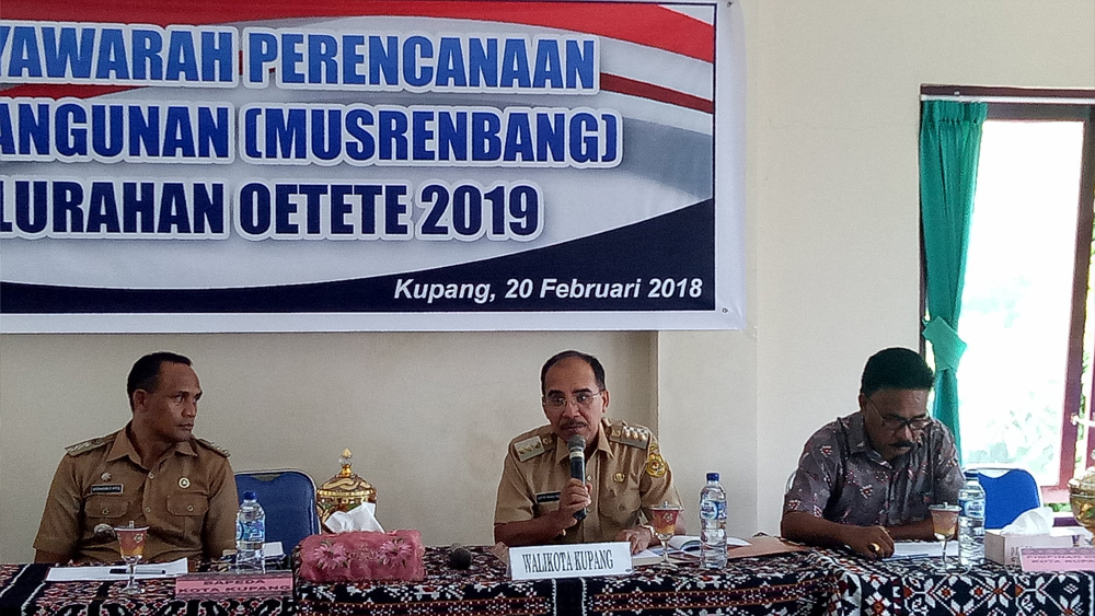 Warga Oetete Minta Lampu Jalan, Walikota Kupang Jefri Riwu Kore Bilang Tidak Perlu