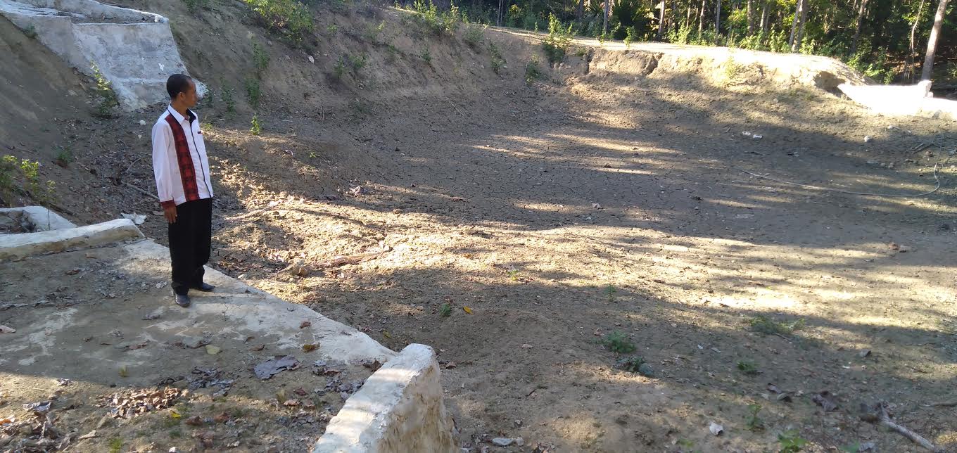 Embung di Desa Nasi Tiba-tiba Mengering, Anggota DPRD TTS Menduga Dikerjakan Asal Jadi