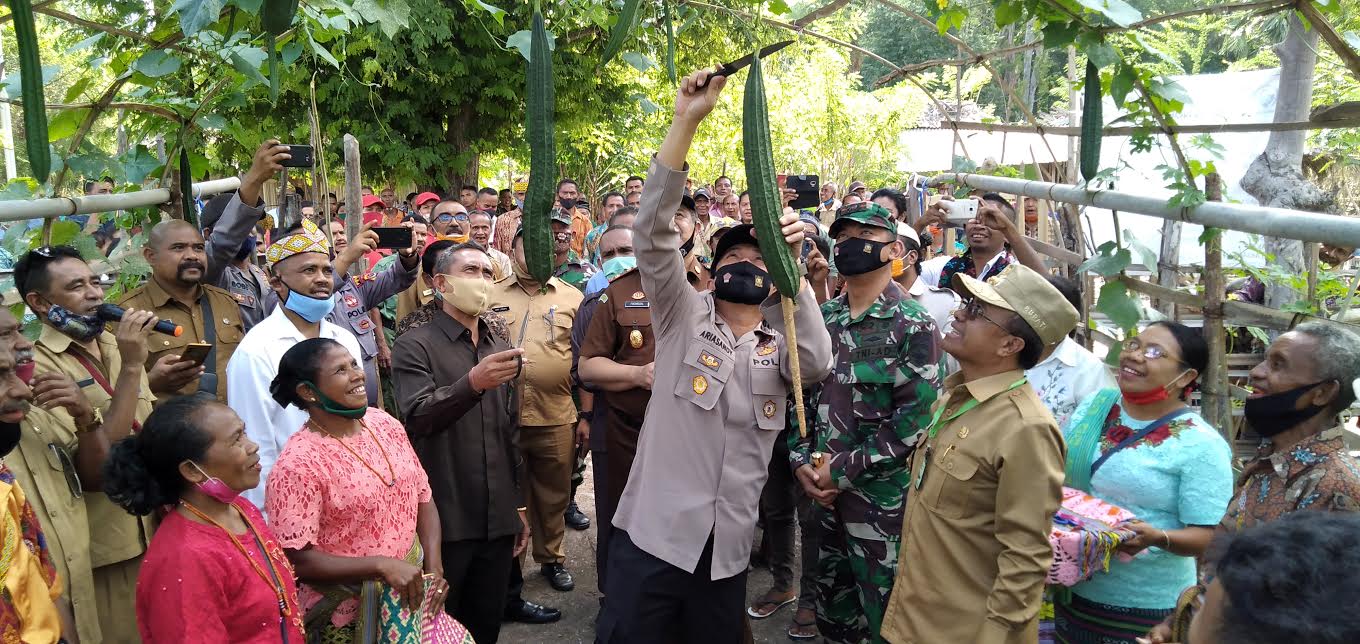 Forkopimda TTS Apresiasi Pelaksaan Program Dana Desa di Desa Noemuke