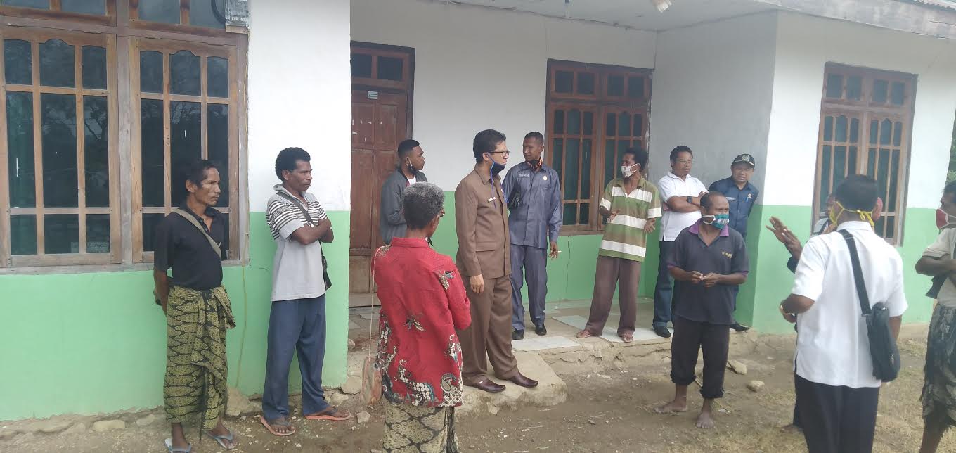 Dewan Sidak Oekiu Kantor Desa Terkunci, Kades 'Menghilang' Camat Asbanu Naik Pitam, Ini yang Terjadi