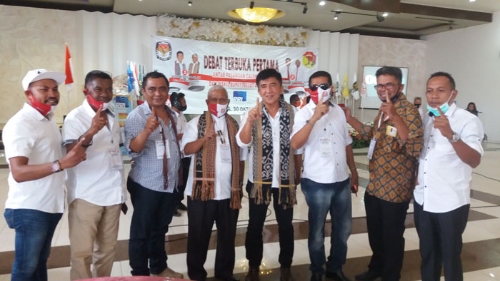 paket-sahabat-dan-sehati-sama-sama-puas-debat-perdana-pilkada-belu.jpg
