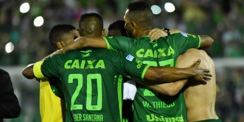 para-pemain-chapecoense_20161130_074138.jpg