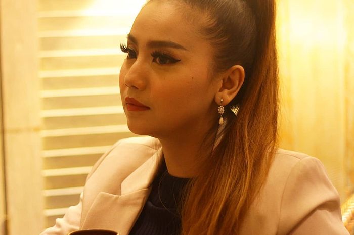 Paranormal Ini Bilang Artis Terkenal Tanah Air Berinisial R dan N Akan Bercerai Tahun 2019 Benarkah?