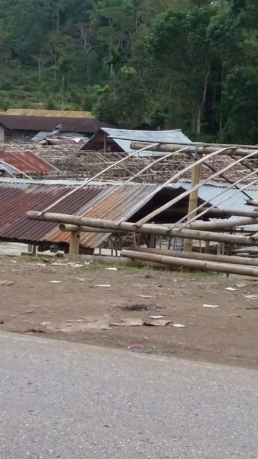 Bangunan Pasar Waimangura Dibiarkan Terlantar