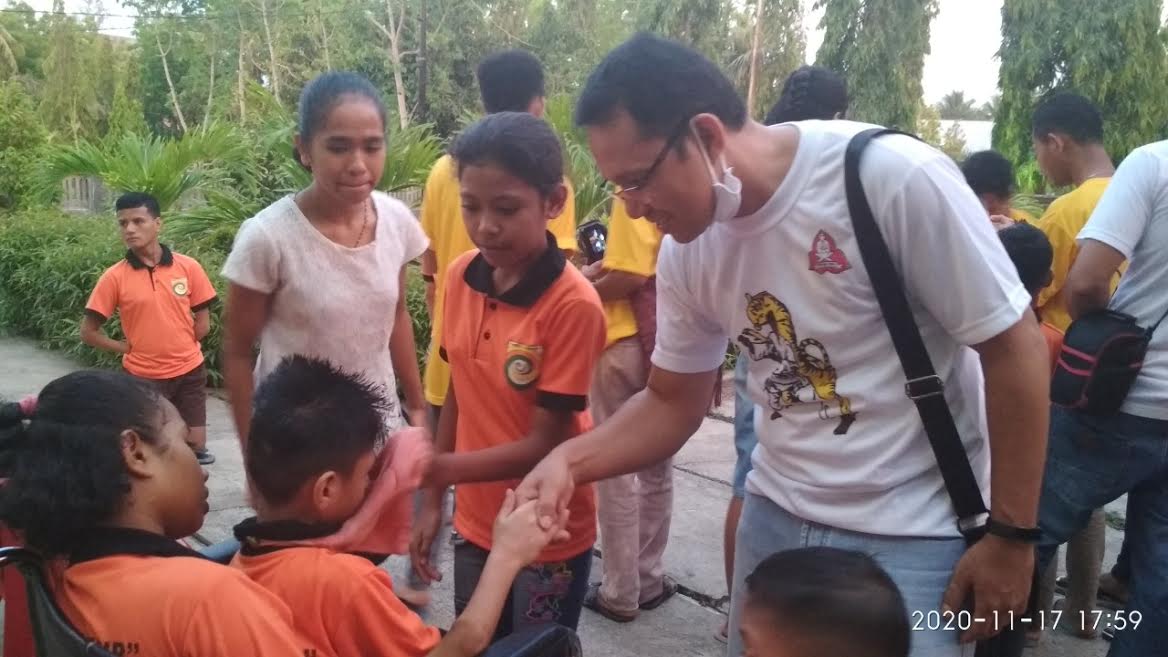 Belajar Kebijaksanaan Hidup, Frater STFK Ledalero Kunjungi Panti  Alma  Maumere