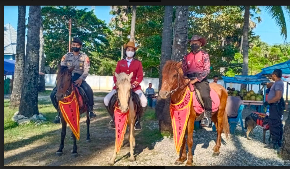 Amankan Lokasi Wisata, Ditsamapta Polda NTT Libatkan Satwa Kuda dan Anjing Pelacak