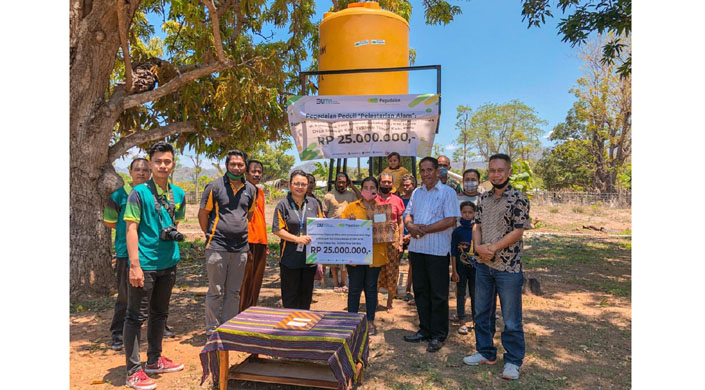 Pegadaian Atambua Bantu Sarana Irigasi Air Mikro Buat Kelompok Tani di Silawan