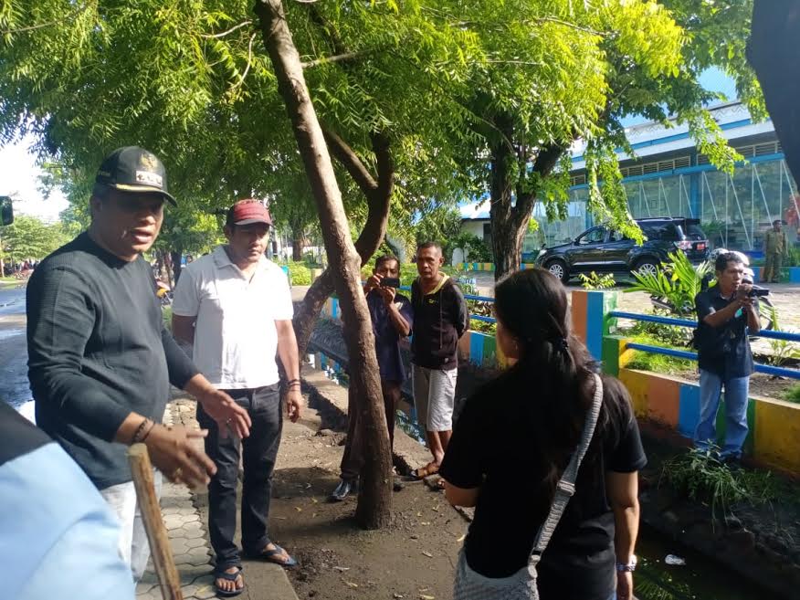 Tinggalkan  Dulu  Jabatan  dan  Seragam,  ASN  di  Sikka Lebih  Peduli  DBD