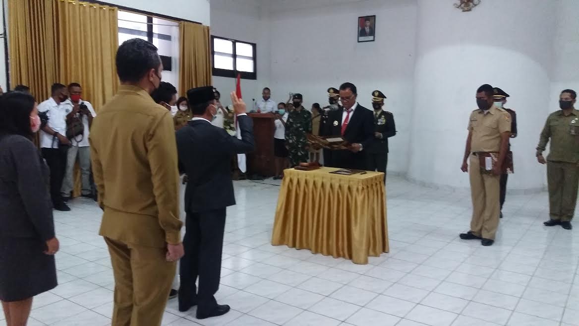 Pjs. Bupati Belu Lantik Penjabat Sekda, Ini Tugas yang Cukup Berat