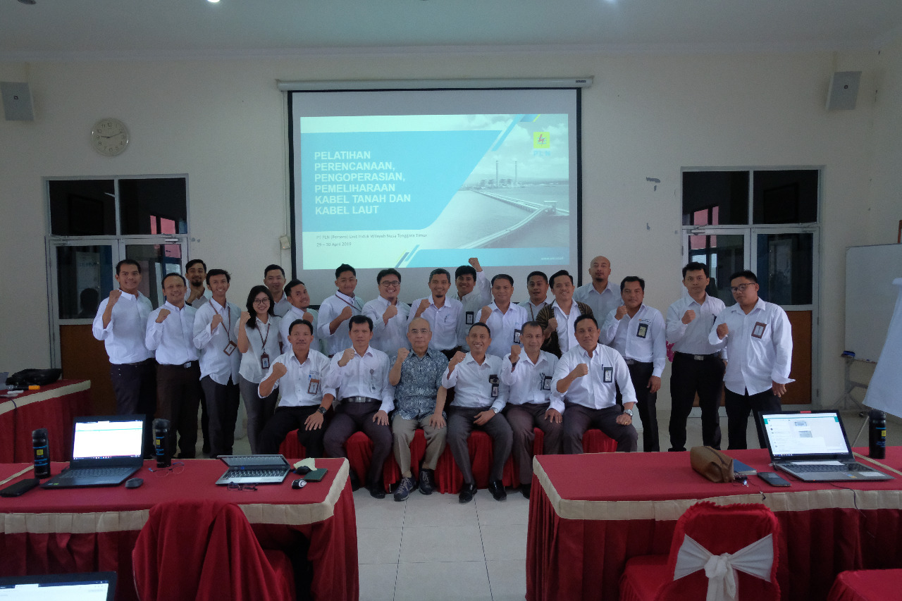 PLN NTT Bersiap Menggunakan Kabel Laut