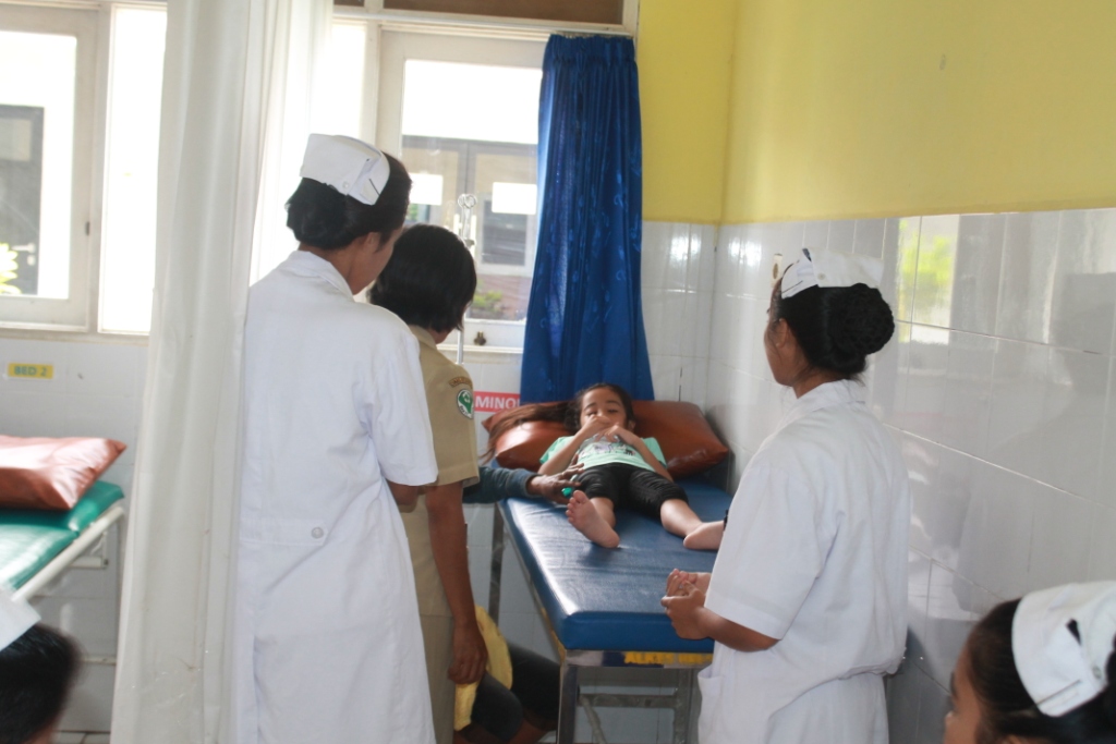 pelayanan-di-rsud-umbu-meha_20170314_203521.jpg