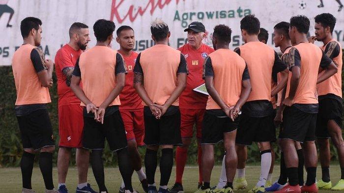 Strategi Pelatih dan Ketajaman Lini Serang Ditunggu Aremania dan Bobotoh, Persib vs Arema Info