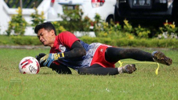 Kiper Tangguh Bhayangkara FC Indra Adi Nugraha Siap Terbang di Laga Penentu Grup B vs Persija
