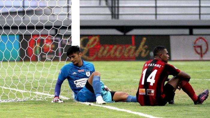 pemain-persipura-skuat-persipura-jayapura-menelan-kekalahan-dari-bali-united.jpg