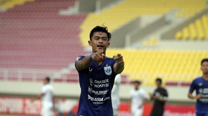 pemain-psis-semarang-pratama-arhan-alief-di-aj.jpg