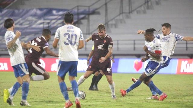 Pelatih Persib Robert Alberts Sesumbar Tak Puas Persib Kalahkan PSM Makassar 2-0?
