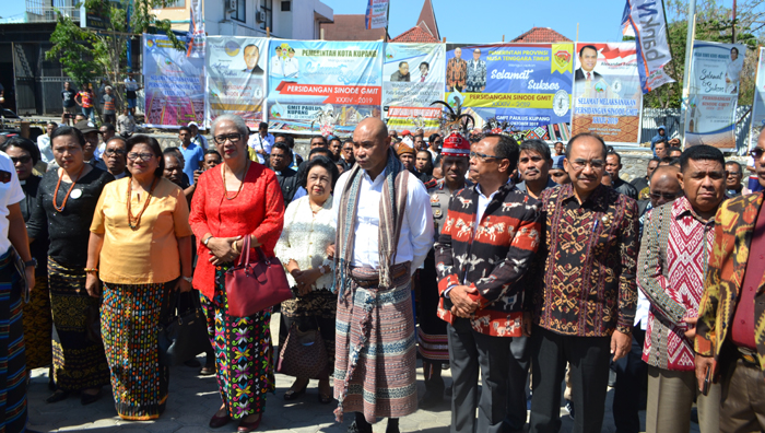 Pembukaan Sidang Sinode GMIT, Rombongan Ketua PGI dan Gubernur NTT Dijemput Tarian Adat
