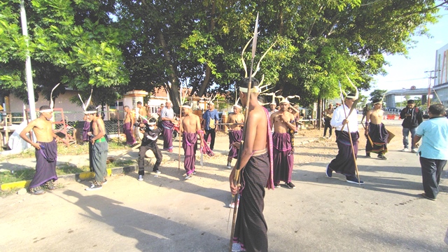 Tarian Hedung Siap Memeriahkan Acara Peresmian Nama Jalan Frans Lebu Raya