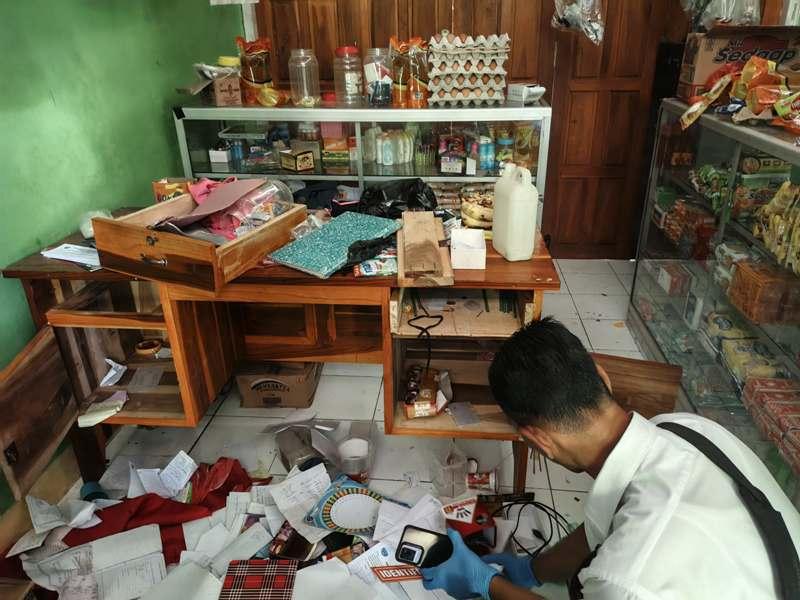 Saksi Pergoki Pelaku Bersembunyi di Dalam Dapur 