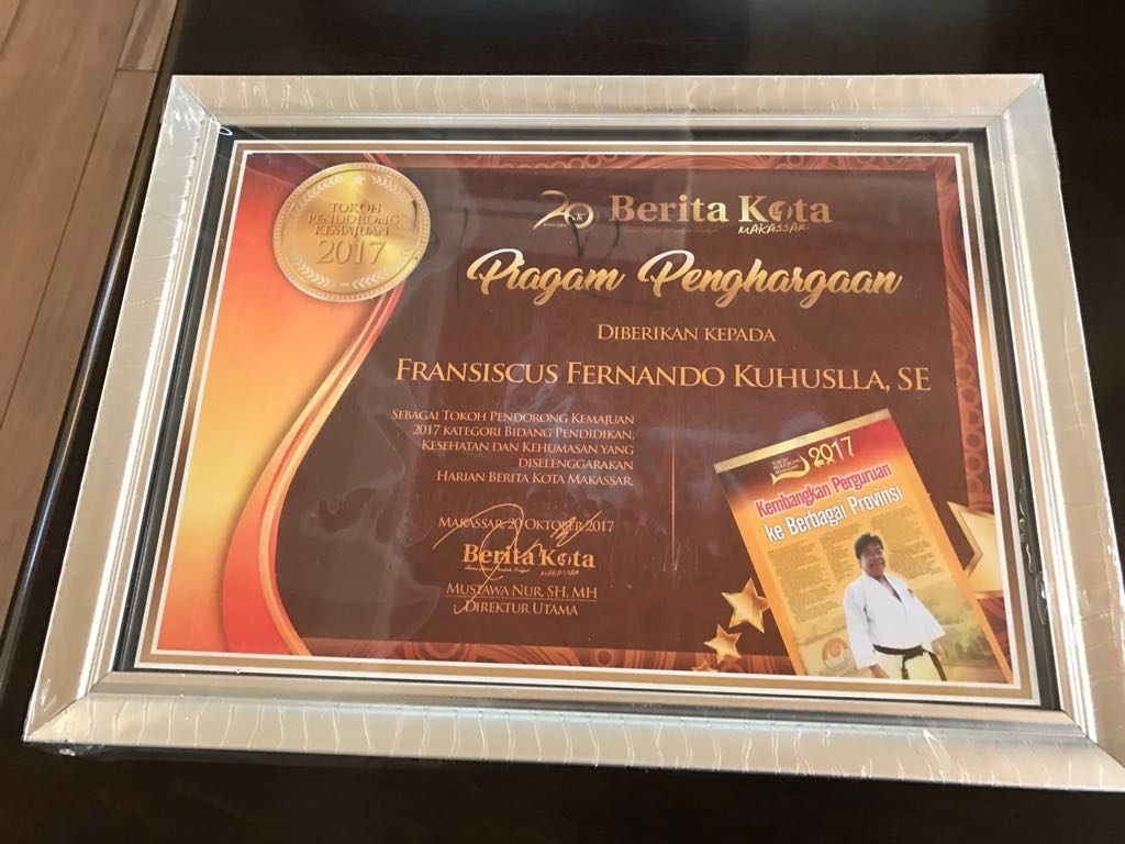 Ini Bukti Dedikasi yang Tulus. Dapat Penghargaan Tokoh Pendorong Kemajuan