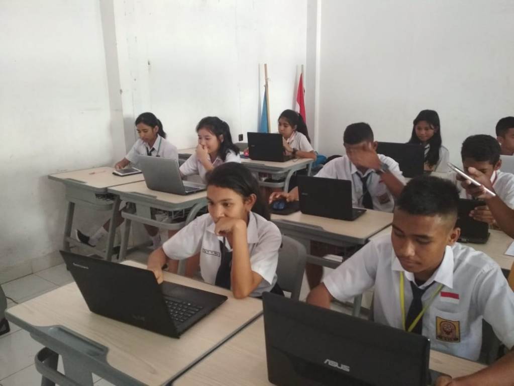 Wow! SMPK Citra Bangsa Gelar PTS Berbasis Komputer