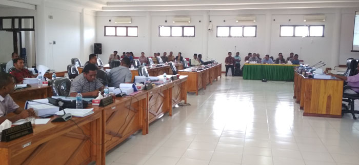 Sidang Banggar DPRD Lembata Permasalahkan Pengembalian Anggaran Jembatan Waima