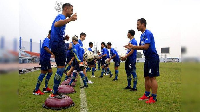 Persib Bandung Latihan di Stadion SPOrT Jabar Arcamanik, Robert Beberkan Alasannya, Simak YUK INFO