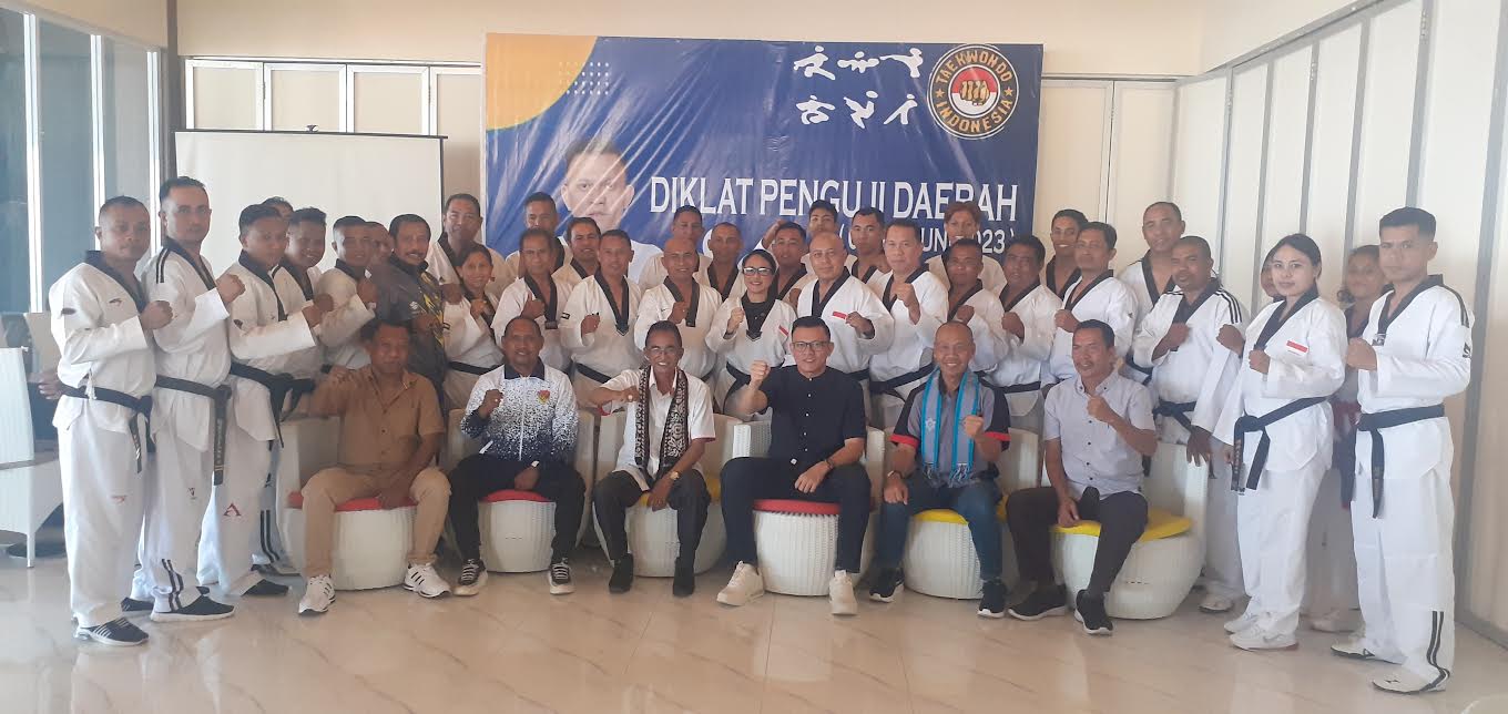 TI NTT Gelar Diklat Penguji dan Ujian Kenaikan Tingkat DAN/POOM Sabuk Hitam Bagi Puluhan Taekwondoin