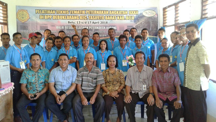 peserta-pelatihan-teknis-tematik-peternakan-angkatan-xxxii-di-kabupaten-belu_20180413_164013.jpg