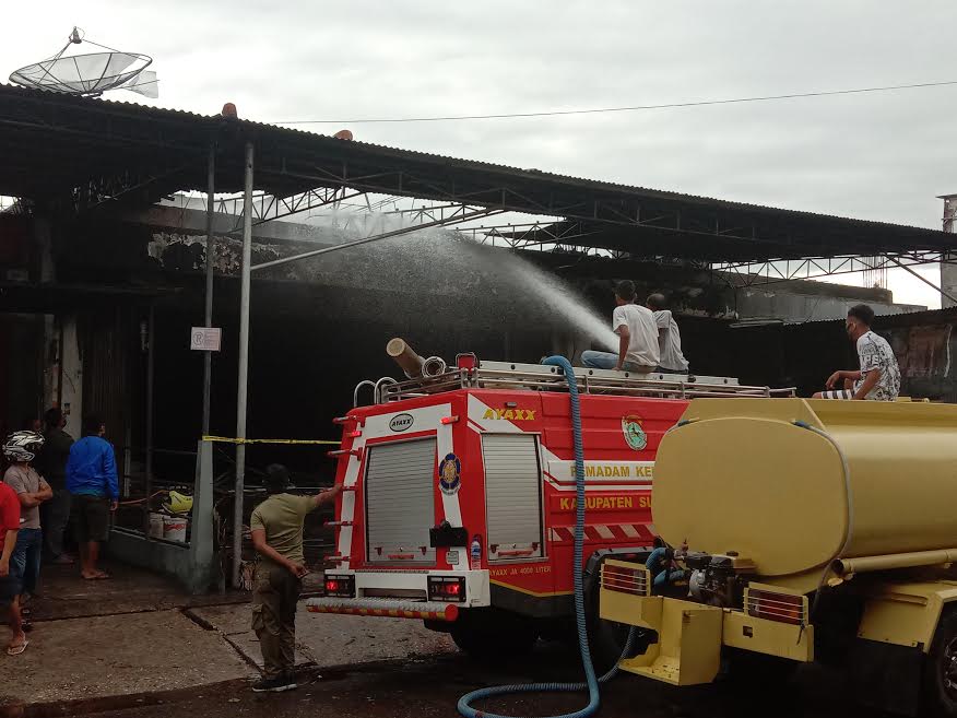 Kebakaran di Pasar Matawai, Jalan Pemuda Menuju Pasar Ditutup Sementara