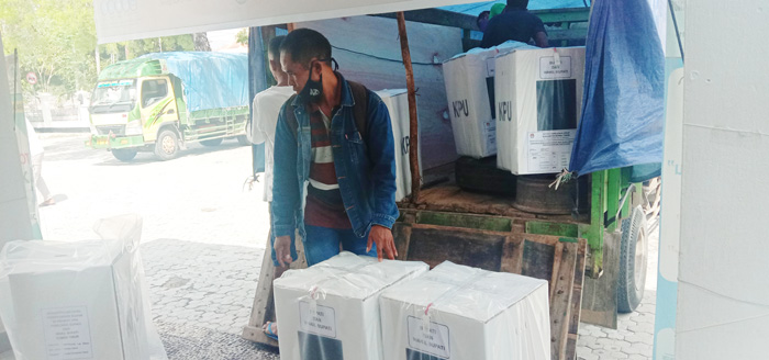 Pilkada Sumba Timur - 17.357 Surat Suara yang Rusak Sudah Diganti