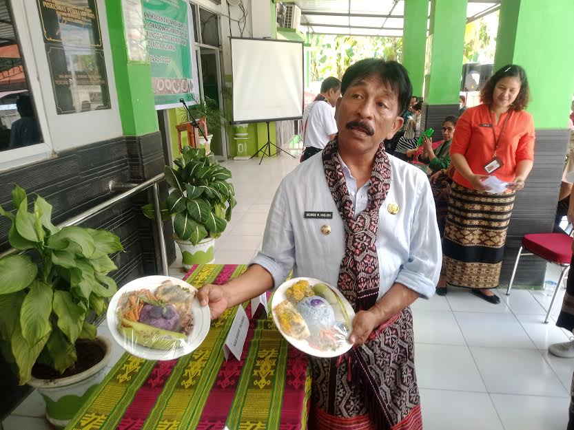 TP PKK NTT Beri PMT Bagi Anak Kurang Gizi di Kota Kupang