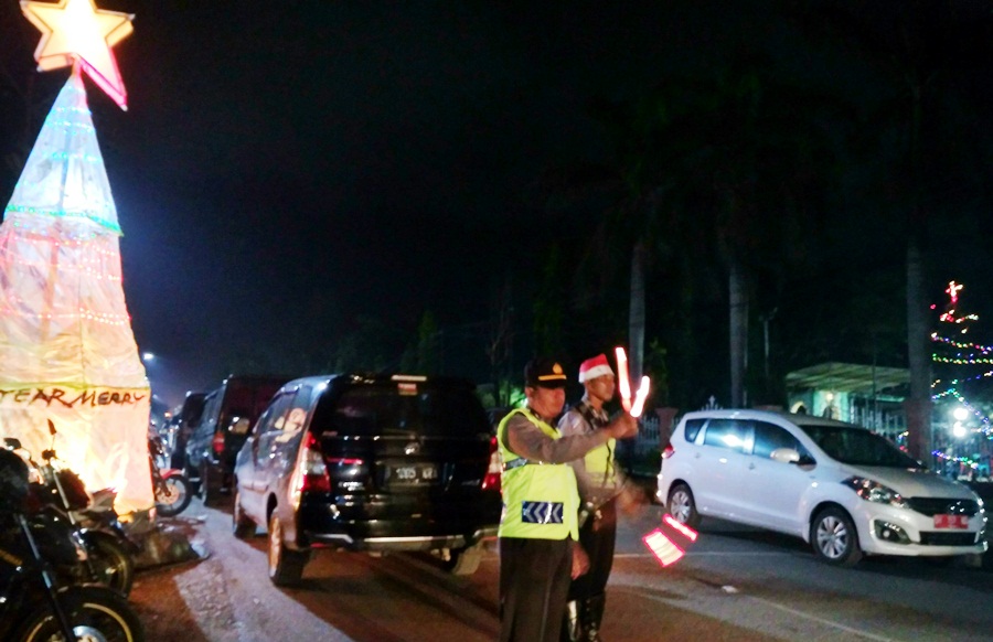 polisi-natal-ntt_20171224_205130.jpg