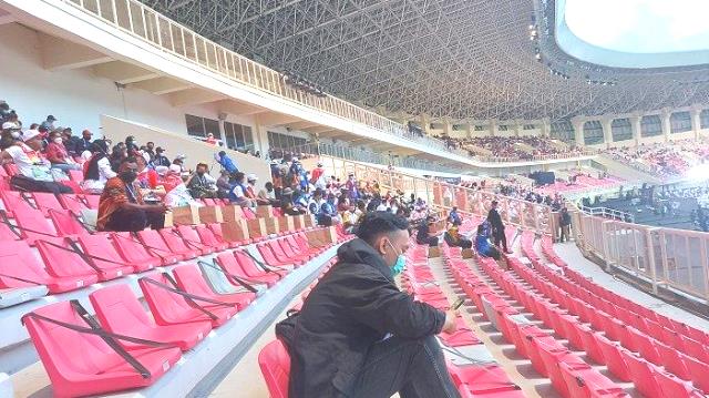 pon-xx-papua-suasana-di-dalam-stadion-lukas-enembe-di-provinsi-papu.jpg