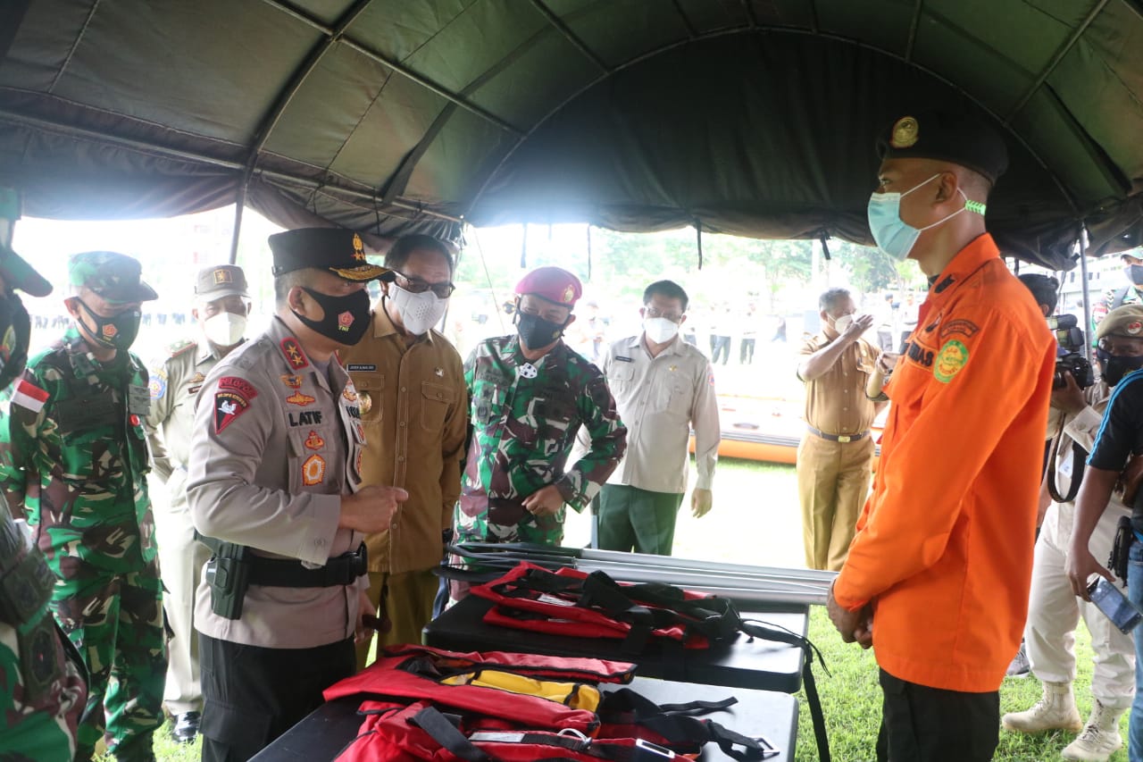 Kapolda NTT Dampingi Wagub NTT Tinjau Posko Presisi Polda NTT