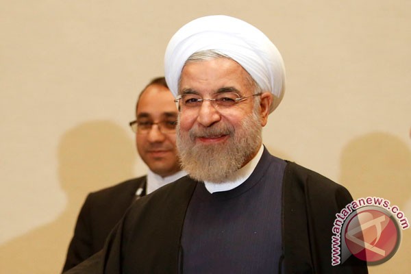 presiden-iran-hassan-rouhani-antara_20151114_183412.jpg
