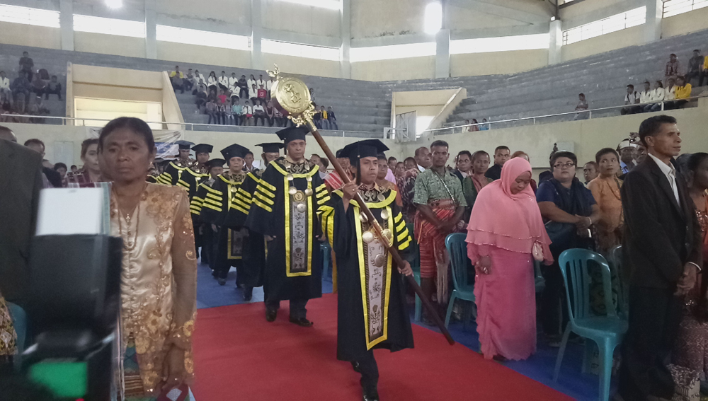 Yohanes Tanaem Bilang STKIP SOE Sudah Terakreditasi