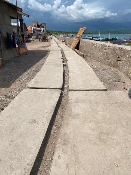 Bersinergi dengan TNI AL, PLN Bangun Jalan di Sulamu Kabupaten Kupang dengan FABA PLTU Bolok