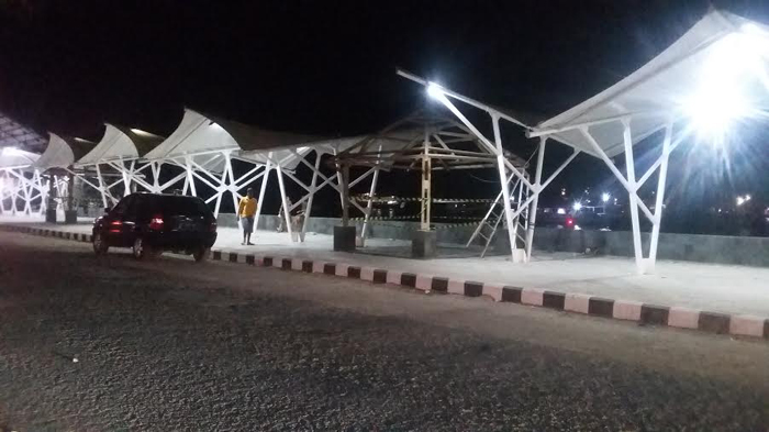 proyek-pembangunan-tempat-kuliner-yang-baru-di-kampung-ujung-labuan-bajo_20180915_161517.jpg