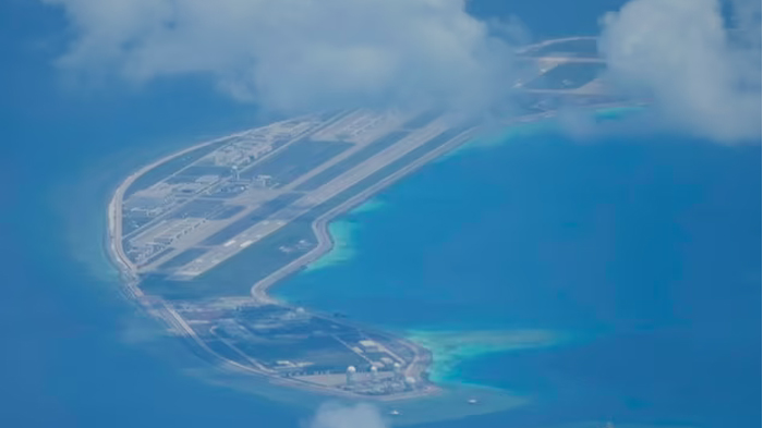 pulau-buatan-di-laut-china-selatan_0021.jpg