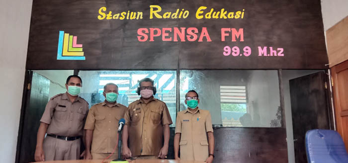 radio-edukasi-spensa-fm-jangkau-siswa-yang-tak-punya-android-dan-internet-di-lembata.jpg
