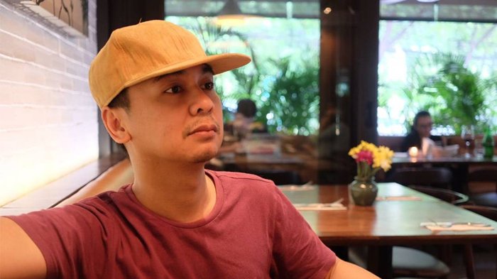 Raditya Dika Berduka , Temannya Seorang Dokter Meninggal Karena Virus Corona, Ungkap Sosok Sahabat