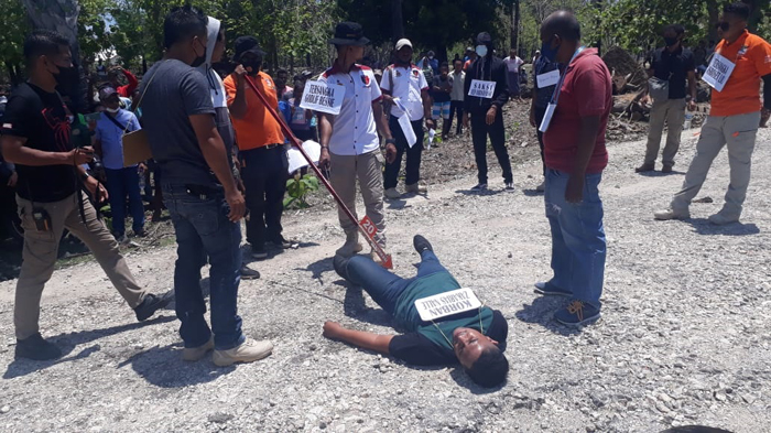 rekonstruksi-kasus-pembunuhan-diduga-korban-santet-dan-suanggi-di-rote-ndao.jpg