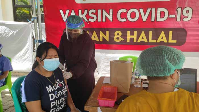 RSUD Prof WZ Johannes Kupang Gelar Vaksinasi Rutin Dosis Kedua Bagi Nakes