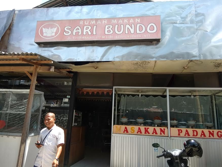 Kasus Ayam Berulat di Kota Kupang, RM Sari Bundo Masih Tutup