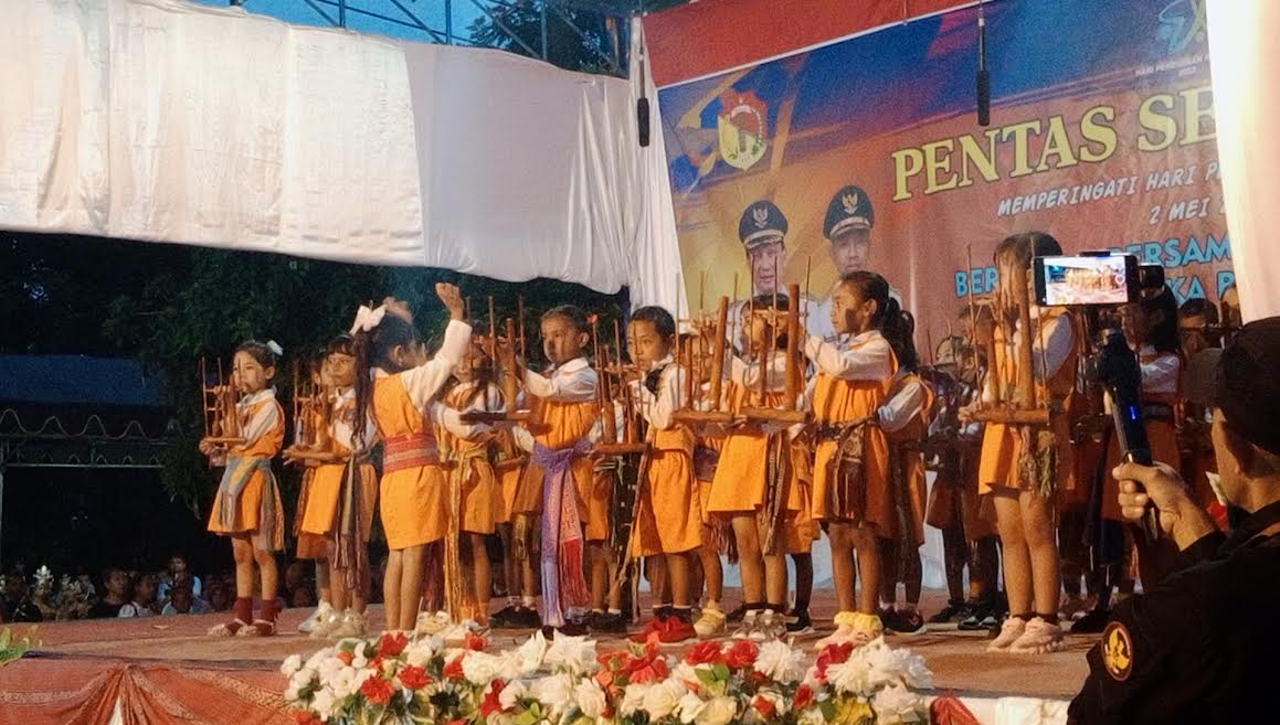 Bupati Taolin Ajak Generasi Muda Belu Jaga dan Lestarikan Budaya Warisan Leluhur